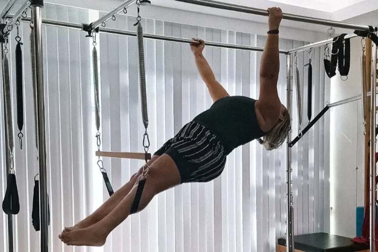 Quem tem problema de coluna pode fazer Pilates?